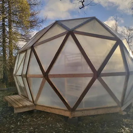 Luksusowy namiot Dome Backpackers Ounasvaara Rovaniemi