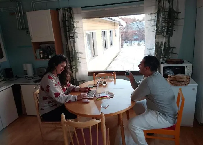 Dome Backpackers Ounasvaara Campismo de Luxo *